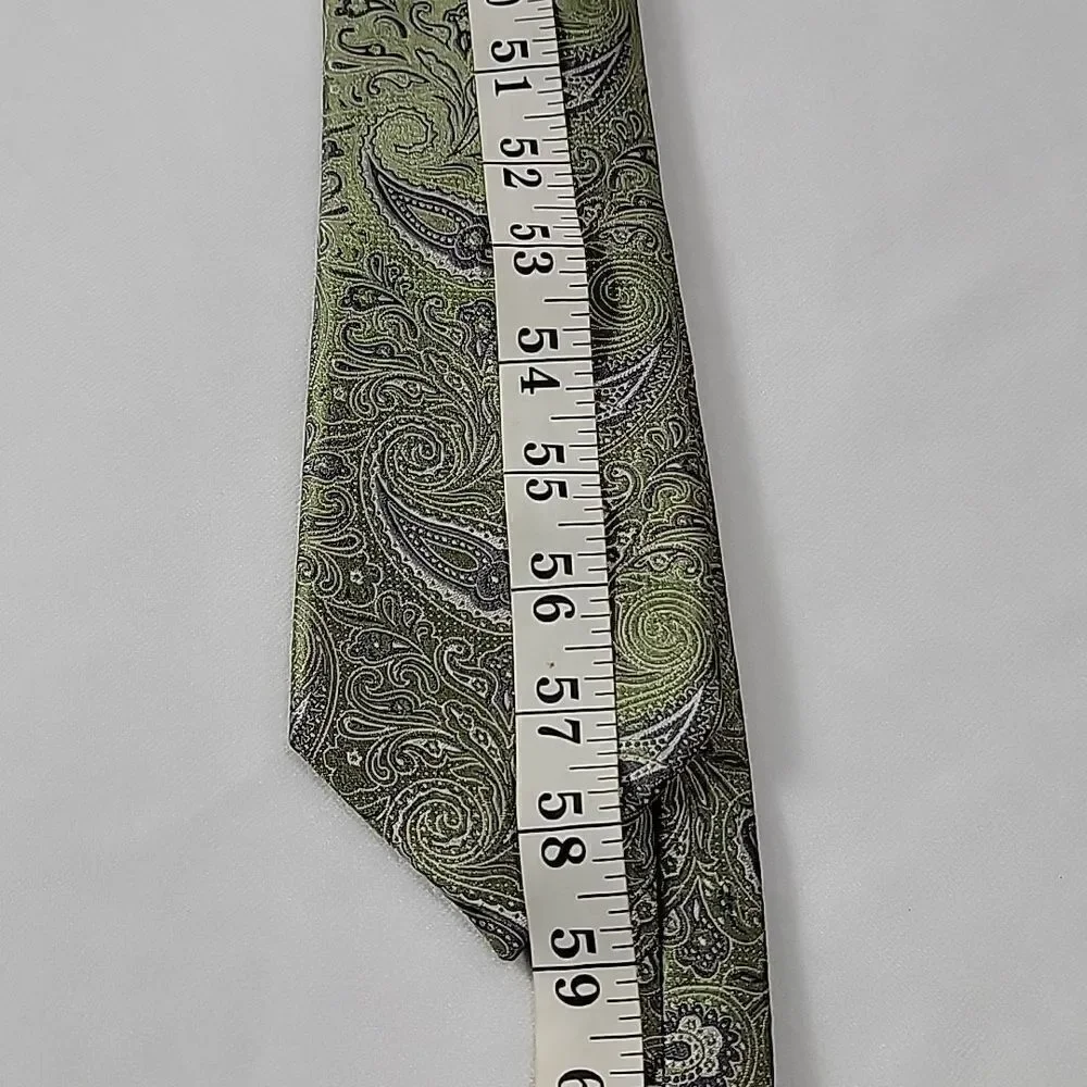 🖤5/$20🖤 DOCKERS.. green paisley tie..